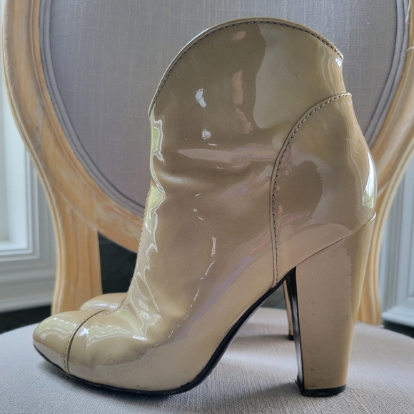 BURBERRY booties - Picture 1 of 11